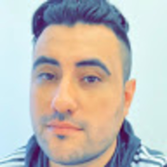 Meet your Posher, Robbie - Picture 1 of 1